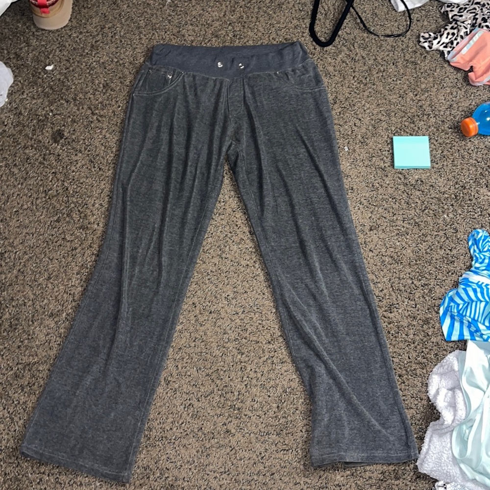 Icy, Size M, Gray